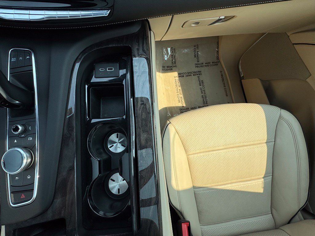 Used 2021 Cadillac Escalade Premium Luxury w/ Driver Assist Tech Package AWD/4WD image 30