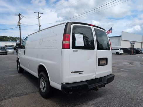 Used 2013 Chevrolet Express 2500 RWD image 6