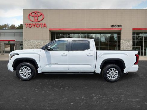 Used 2024 Toyota Tundra SR5 w/ SR5 Premium Package AWD/4WD image 7