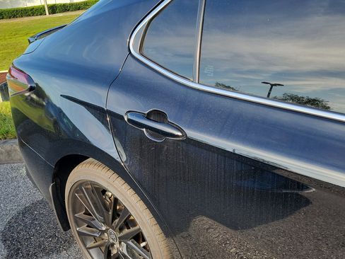 Used 2023 Toyota Camry XSE image 13