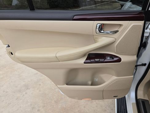 Used 2014 Lexus LX 570 4WD image 15