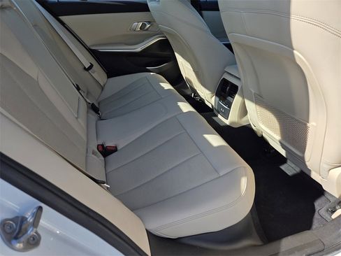 Certified 2022 BMW 330i Sedan w/ Driving Assistance Package image 13