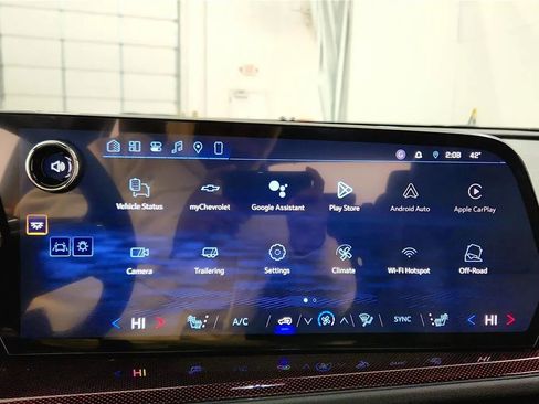 New 2026 Chevrolet Traverse Z71 w/ Driver Confidence Package image 24