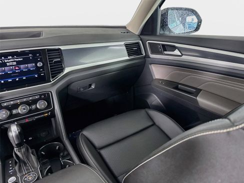 Used 2023 Volkswagen Atlas SEL R-Line AWD/4WD image 26