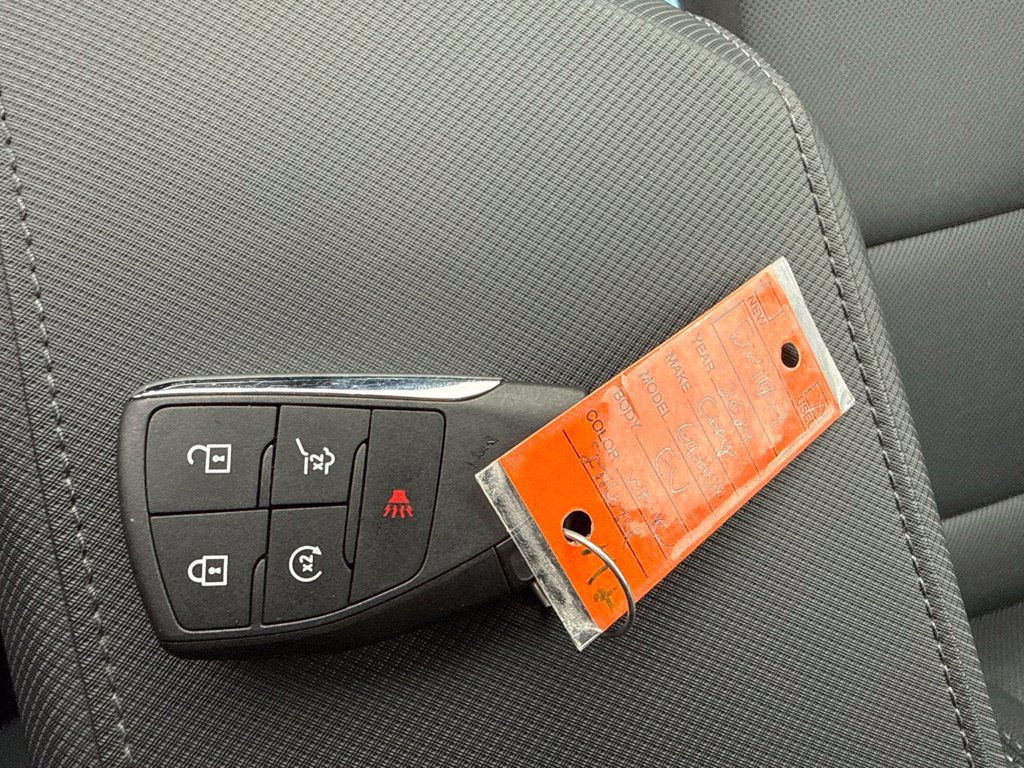 Used 2024 Chevrolet Equinox EV LT w/ LPO, All-Weather Mat Package FWD image 31