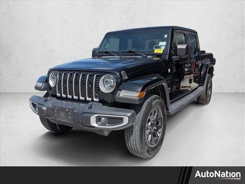 Used 2020 Jeep Gladiator Overland AWD/4WD image 1