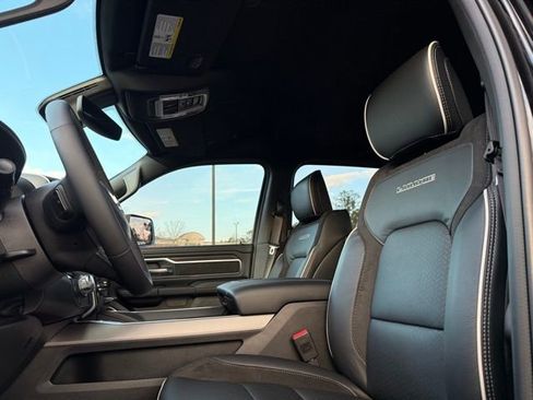 New 2026 RAM 1500 Laramie AWD/4WD image 27