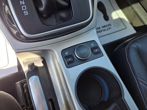 Used 2013 Ford Escape SEL image 16