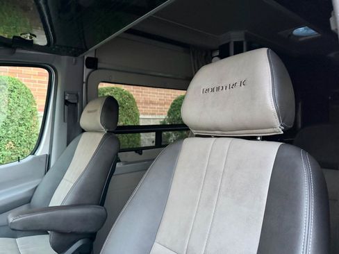 Used 2017 Mercedes-Benz Sprinter 3500 image 28