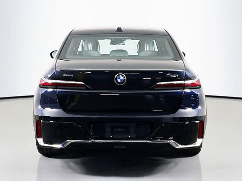 Used 2025 BMW 740i xDrive AWD/4WD image 6