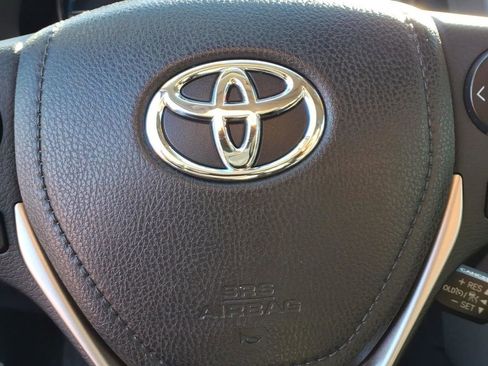 Certified 2018 Toyota RAV4 XLE image 11