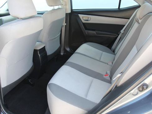 Used 2017 Toyota Corolla LE w/ Carpet Mat Package (TMS) FWD image 14