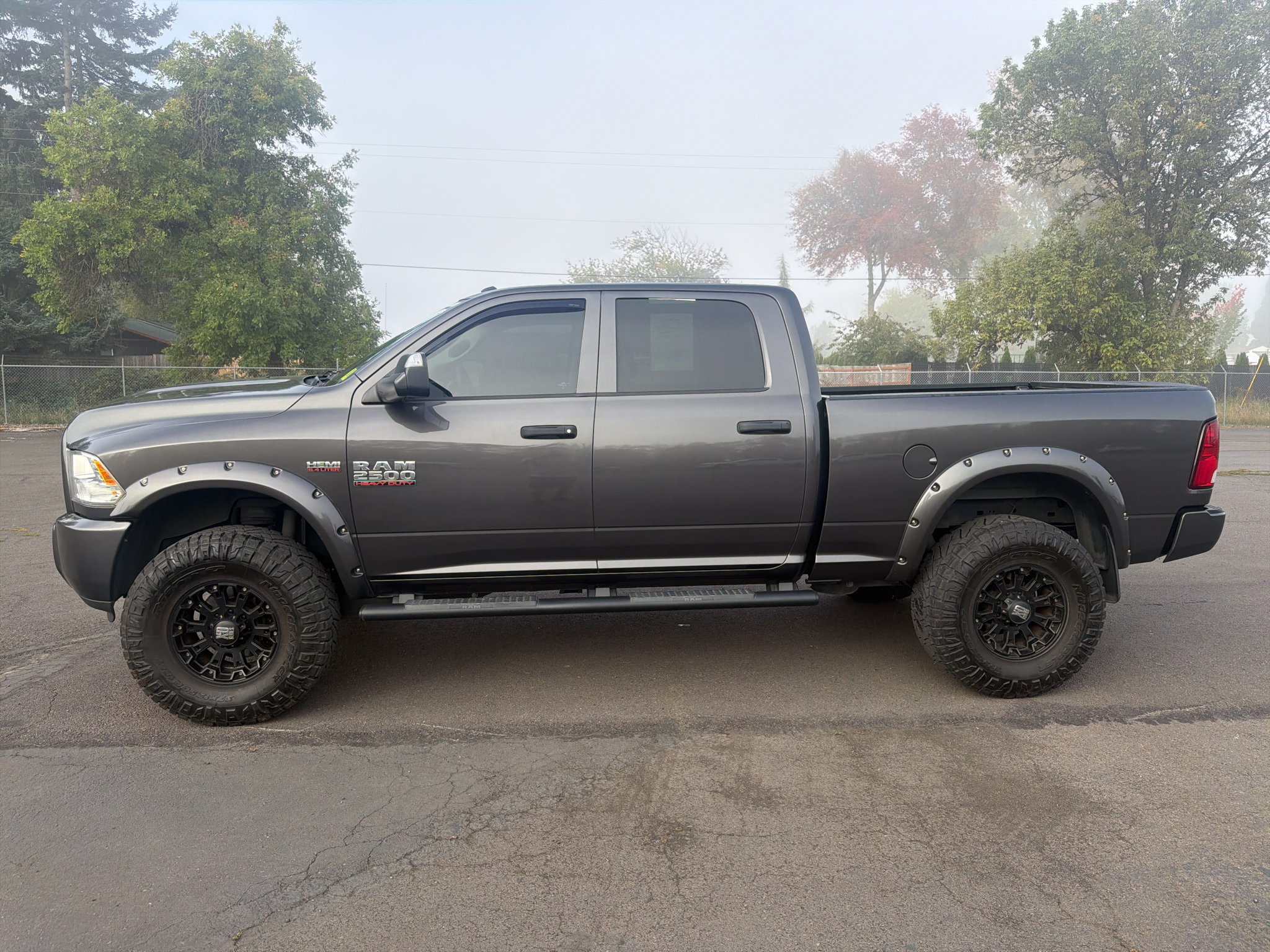 Used 2017 RAM 2500 Tradesman w/ Popular Equipment Group AWD/4WD image 4