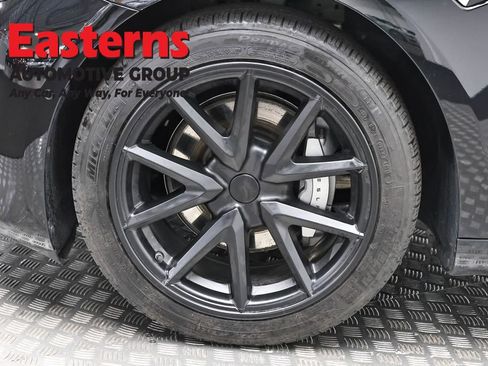 Used 2018 Tesla Model 3 Long Range image 27