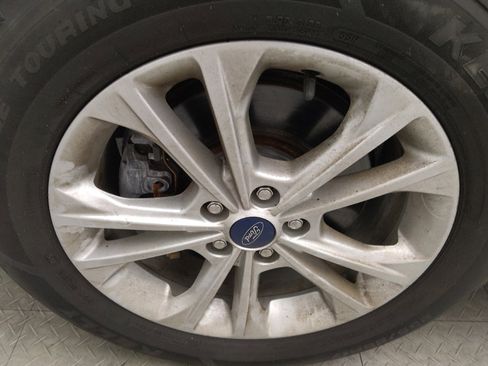 Used 2019 Ford Escape SE image 31