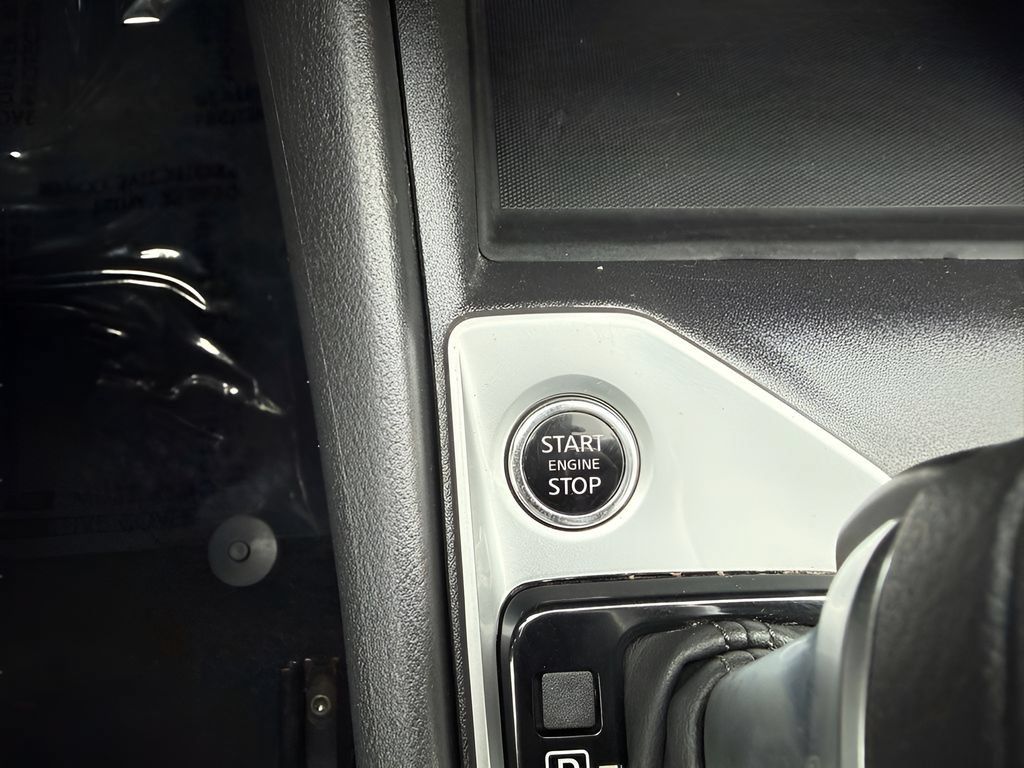 Used 2025 Nissan Altima 2.5 S FWD image 19