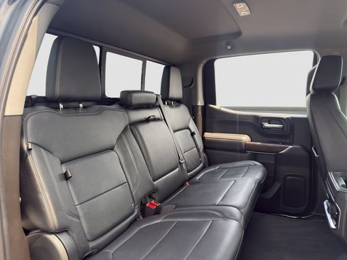 Used 2021 GMC Sierra 1500 SLT w/ SLT Premium Package AWD/4WD image 18