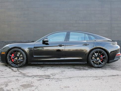 Certified 2026 Porsche Panamera 4S AWD/4WD image 2