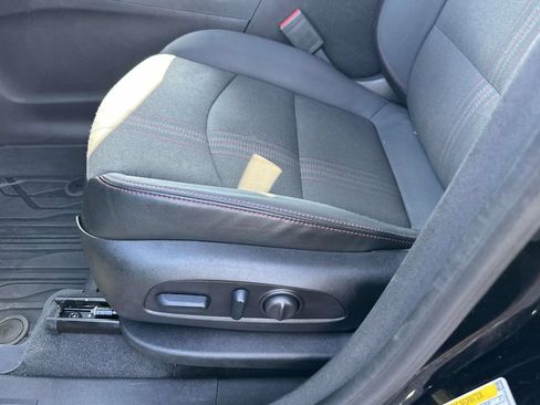 Used 2024 Chevrolet Equinox RS w/ LPO, Floor Liner Package FWD image 19