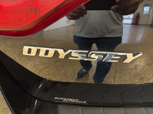 Used 2011 Honda Odyssey EX image 36