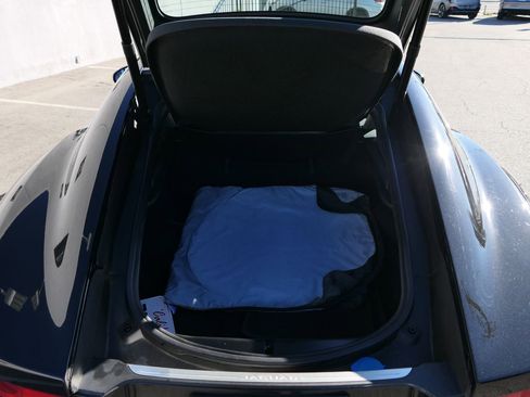 Used 2017 Jaguar F-TYPE Coupe image 24