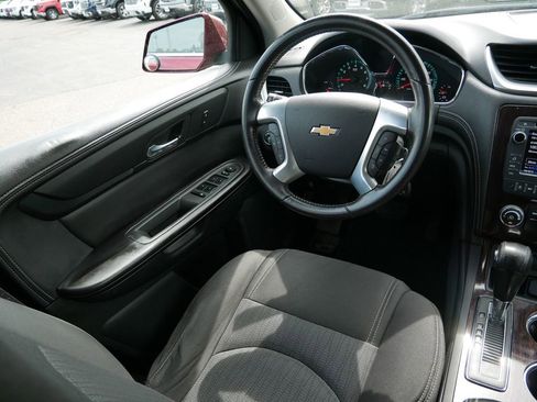 Used 2015 Chevrolet Traverse LT AWD/4WD image 18