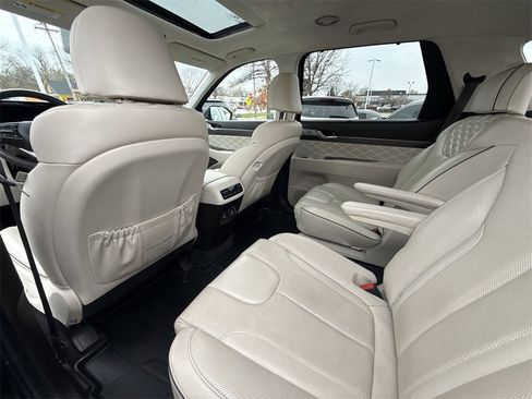 Used 2021 Hyundai Palisade Calligraphy image 25
