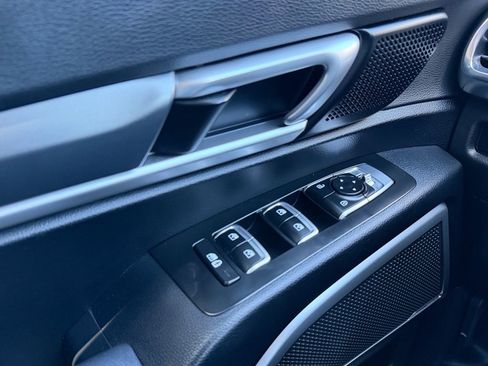 Used 2022 Kia Telluride S image 21