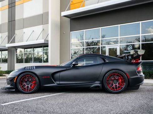Used 2017 Dodge Viper GTC w/ ACR Package image 3