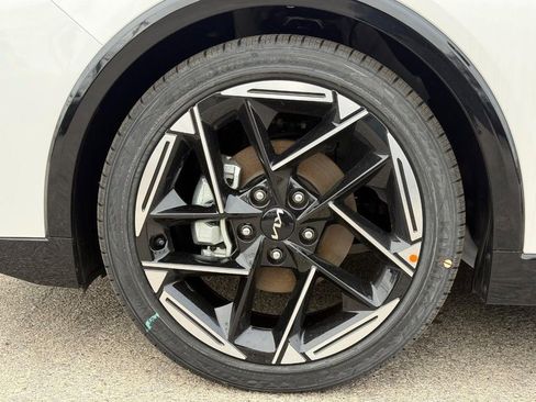 New 2025 Kia K4 GT-Line w/ GT-Line Premium Package image 11