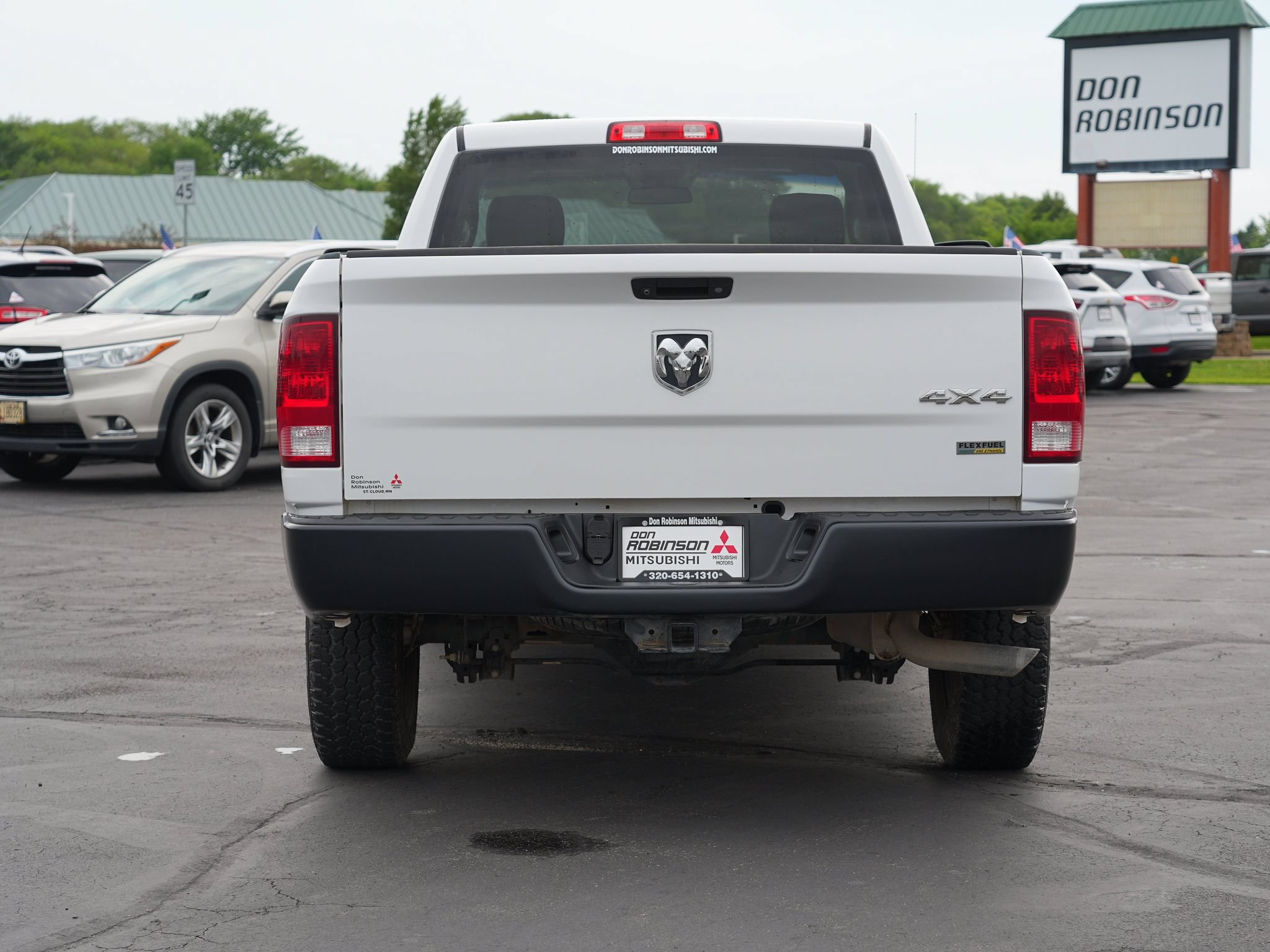 Used 2017 RAM 1500 Tradesman w/ Power & Remote Entry Group AWD/4WD image 4