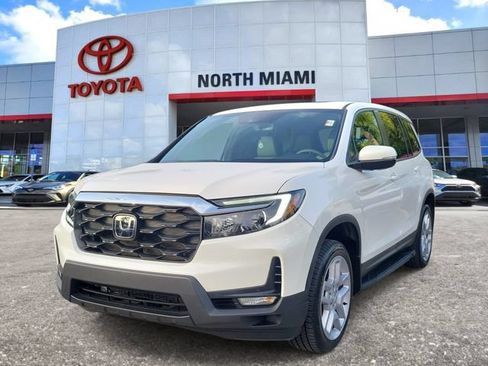 Used 2024 Honda Passport EX-L image 2
