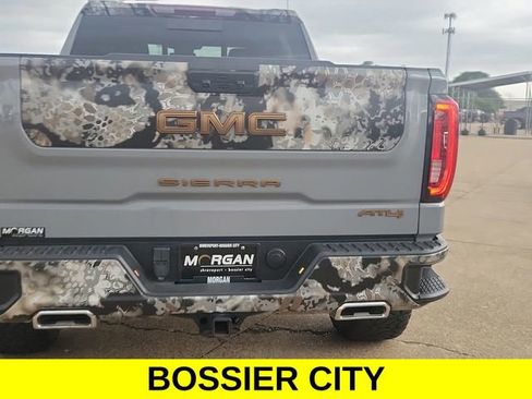 Certified 2024 GMC Sierra 1500 AT4 w/ AT4 Premium Package AWD/4WD image 32
