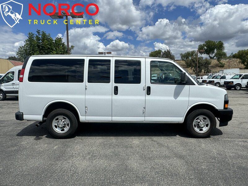 Used 2021 Chevrolet Express 3500 LS RWD image 1