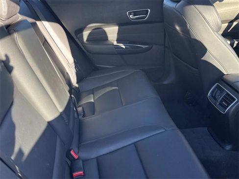 Used 2018 Acura TLX image 21