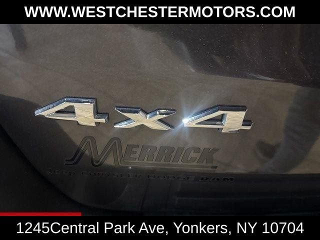 Used 2021 Jeep Grand Cherokee Laredo AWD/4WD image 23