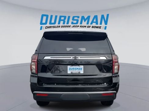 Used 2023 Chevrolet Suburban Premier image 5