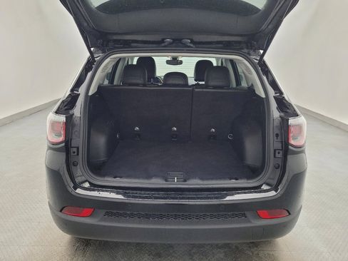 Used 2019 Jeep Compass Latitude w/ Safety & Security Group image 29