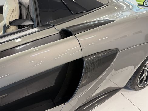 Used 2018 McLaren 570S image 7