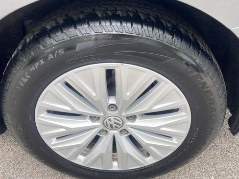Used 2019 Volkswagen Jetta S w/ Driver Assistance Package FWD image 10