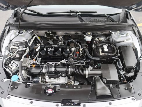 Used 2022 Honda Accord Sport image 35