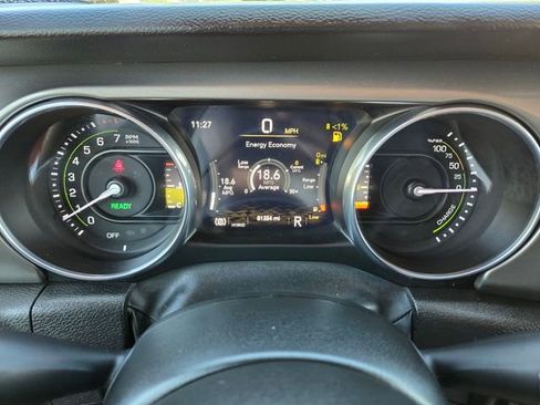 Used 2023 Jeep Wrangler Unlimited w/ Cold Weather Group AWD/4WD image 24
