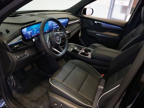 Used 2025 Buick Enclave Sport Touring w/ Power Package image 9