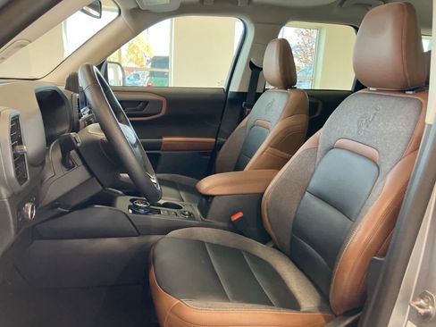 Used 2023 Ford Bronco Sport Outer Banks w/ Tech Package image 11