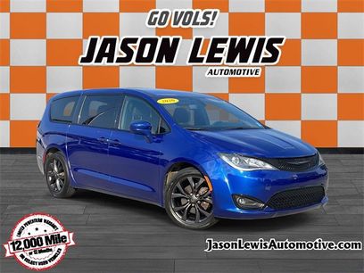 Used 2020 Chrysler Pacifica Touring w/ S Appearance Package