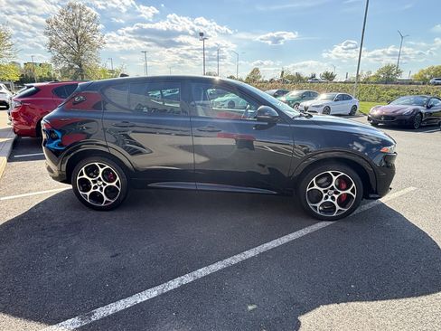 Certified 2025 Alfa Romeo Tonale w/ Premium Package AWD/4WD image 14