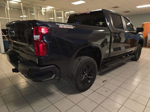 Used 2024 Chevrolet Silverado 1500 Custom Trail Boss w/ LPO, Dark Essentials Package AWD/4WD image 8