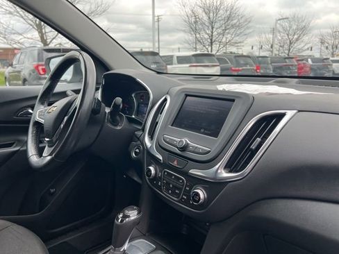 Used 2020 Chevrolet Equinox LT image 34