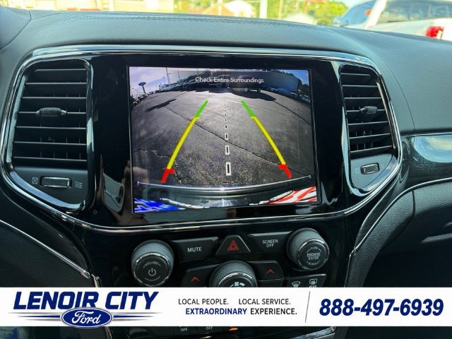 Used 2019 Jeep Grand Cherokee Overland AWD/4WD image 23