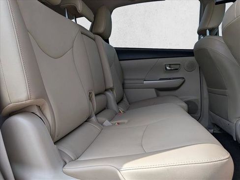 Used 2016 Toyota Prius V Five w/ Advanced Technology Package FWD image 20